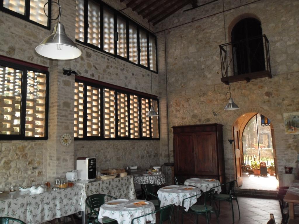 Agriturismo Santa Croce サン・ジミニャーノ エクステリア 写真