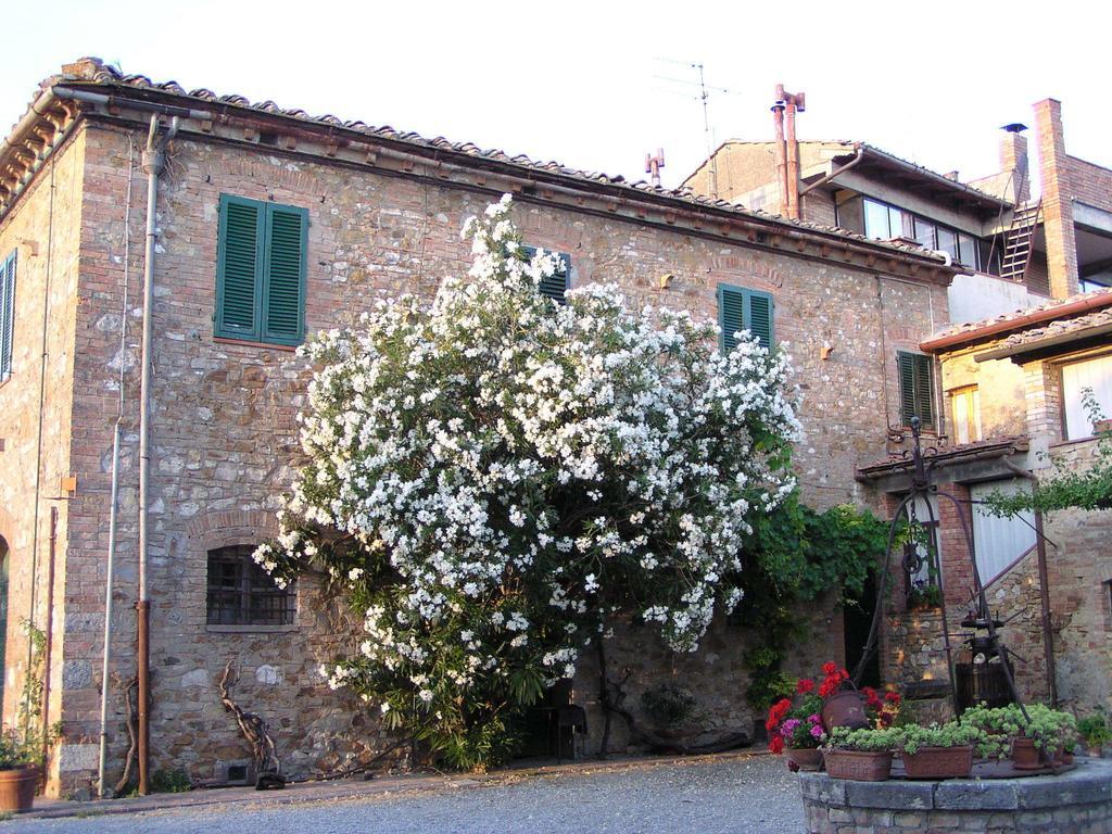 Agriturismo Santa Croce サン・ジミニャーノ エクステリア 写真